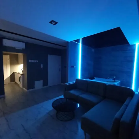 W Centrum Z Jacuzzi, Prywatny Parking Klimatyzacja 3 Apartman Radom