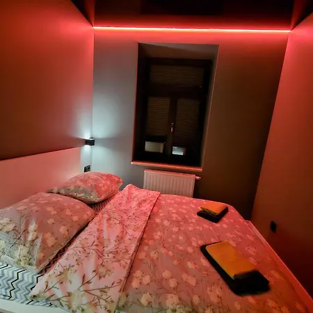 Апартаменты W Centrum Z Jacuzzi, Prywatny Parking Klimatyzacja 3 Радом